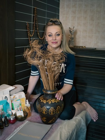 Частная массажистка Елена