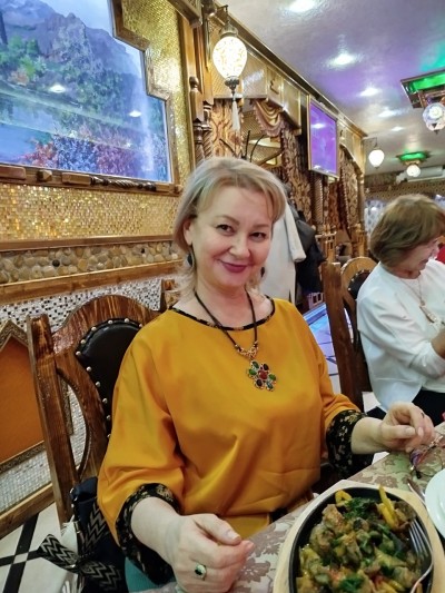 Частная массажистка Лена